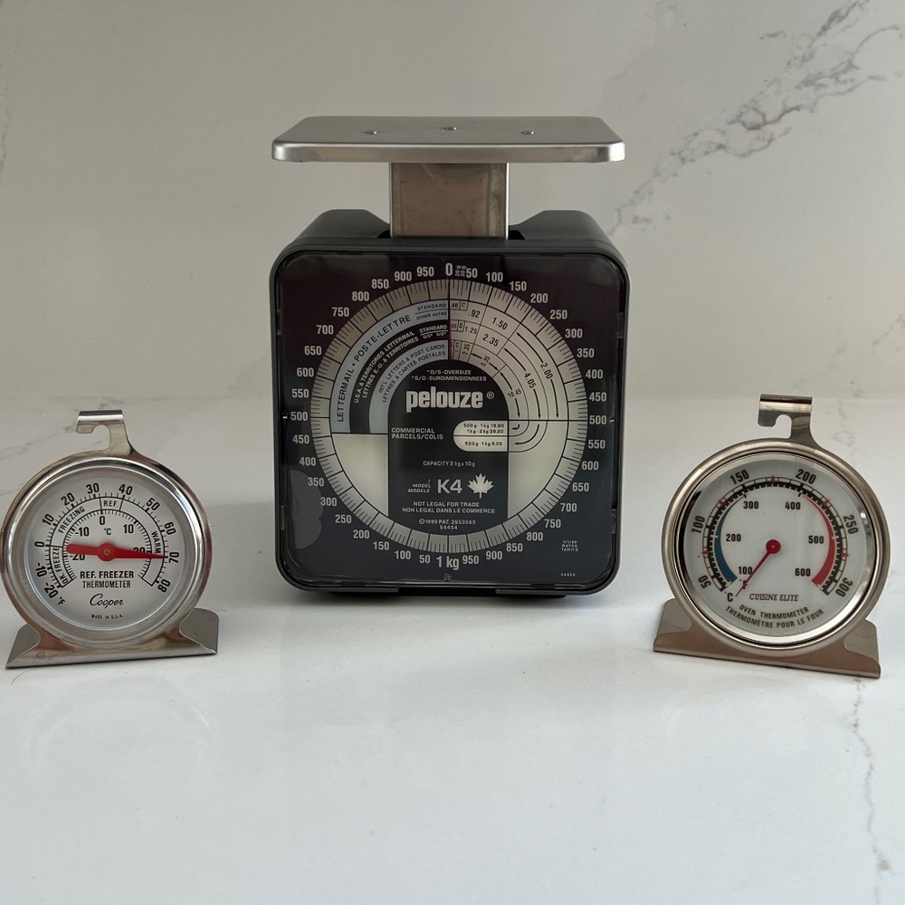 Bundle: Scale and 2 Kitchen Thermometers